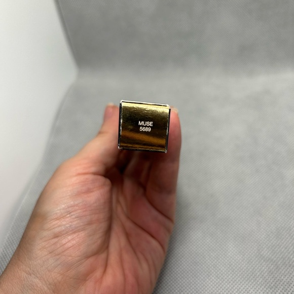 NEW never used Nars Photogloss Lip Lacquer 5689
Muse Lipstick - Picture 2 of 4